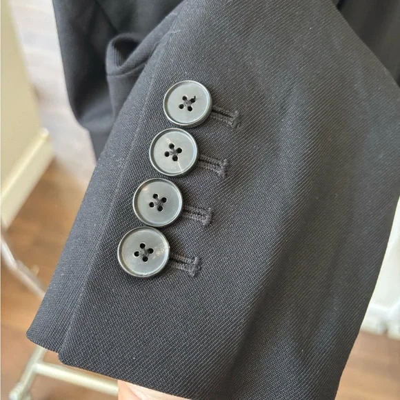 Babaton Classic Black Blazer - Picture 4 of 6